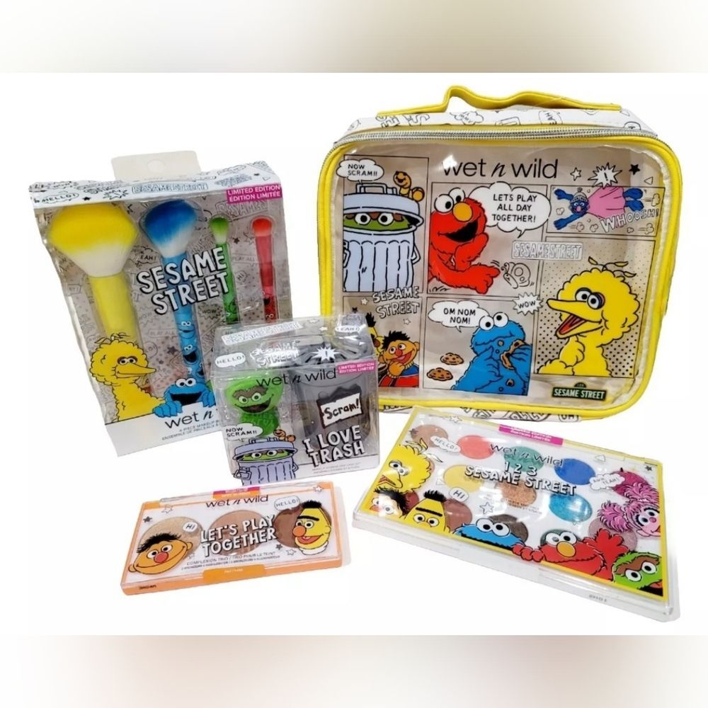 NWT Sesame Street + Wet N' Wild Limited Edition Makeup and Makeup Bag Lot - Picture 1 of 14